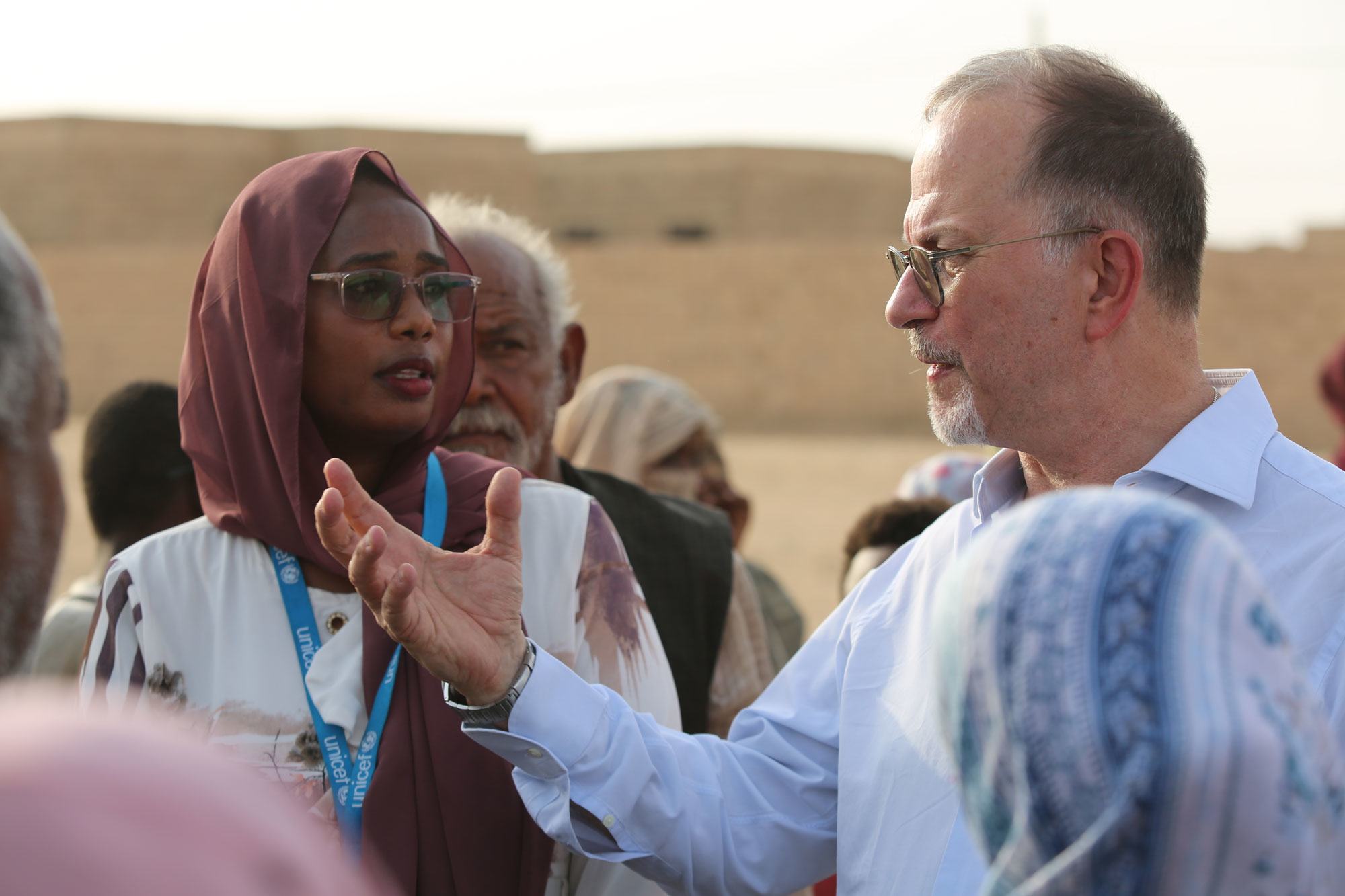 Ted Chaiban, UNICEF Deputy Executive Director speaks to staff on the ground in Atbara in northeastern Sudan.